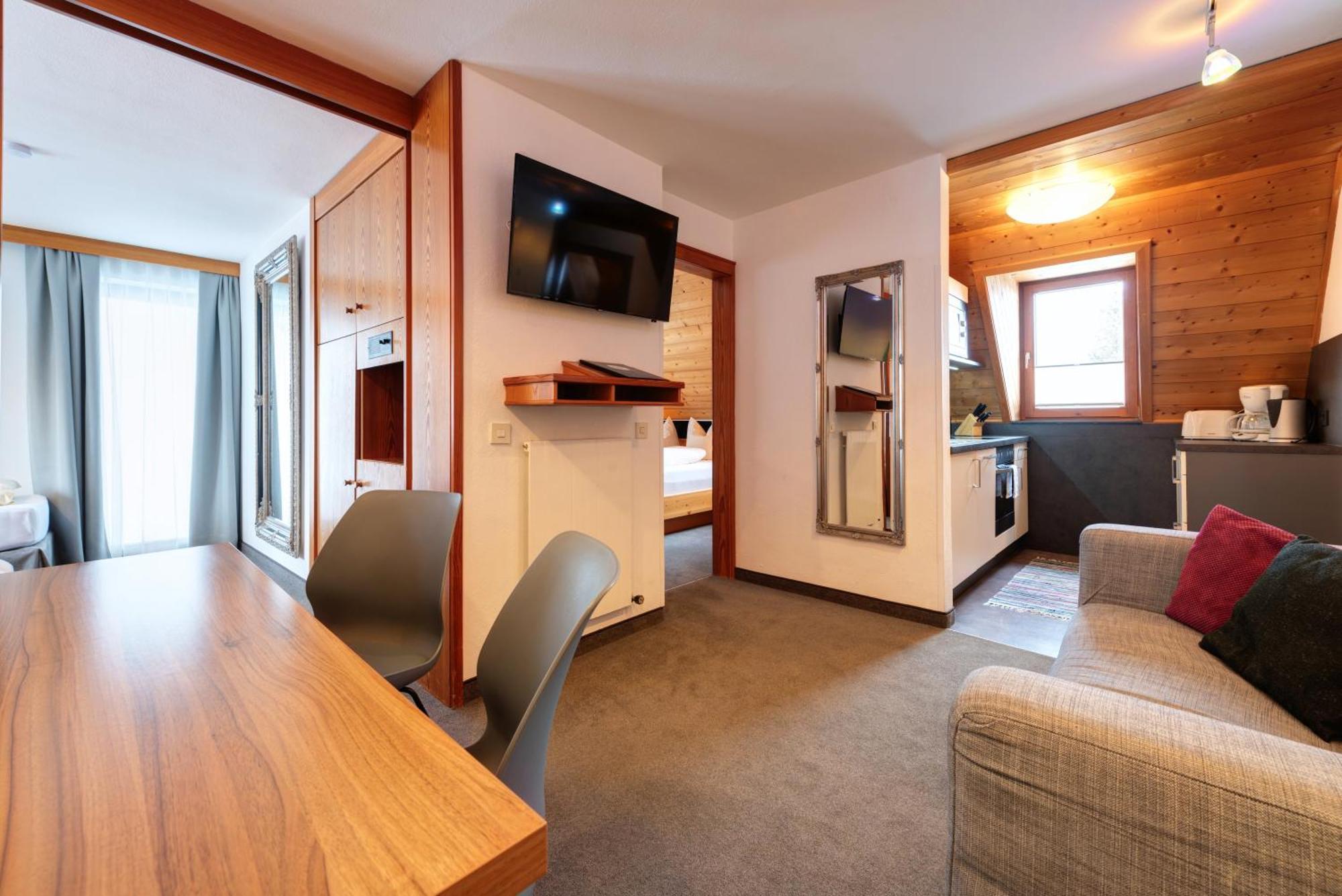 سانكت أنتون ام ارلبرغ Hotel Pension Kirchplatz المظهر الخارجي الصورة