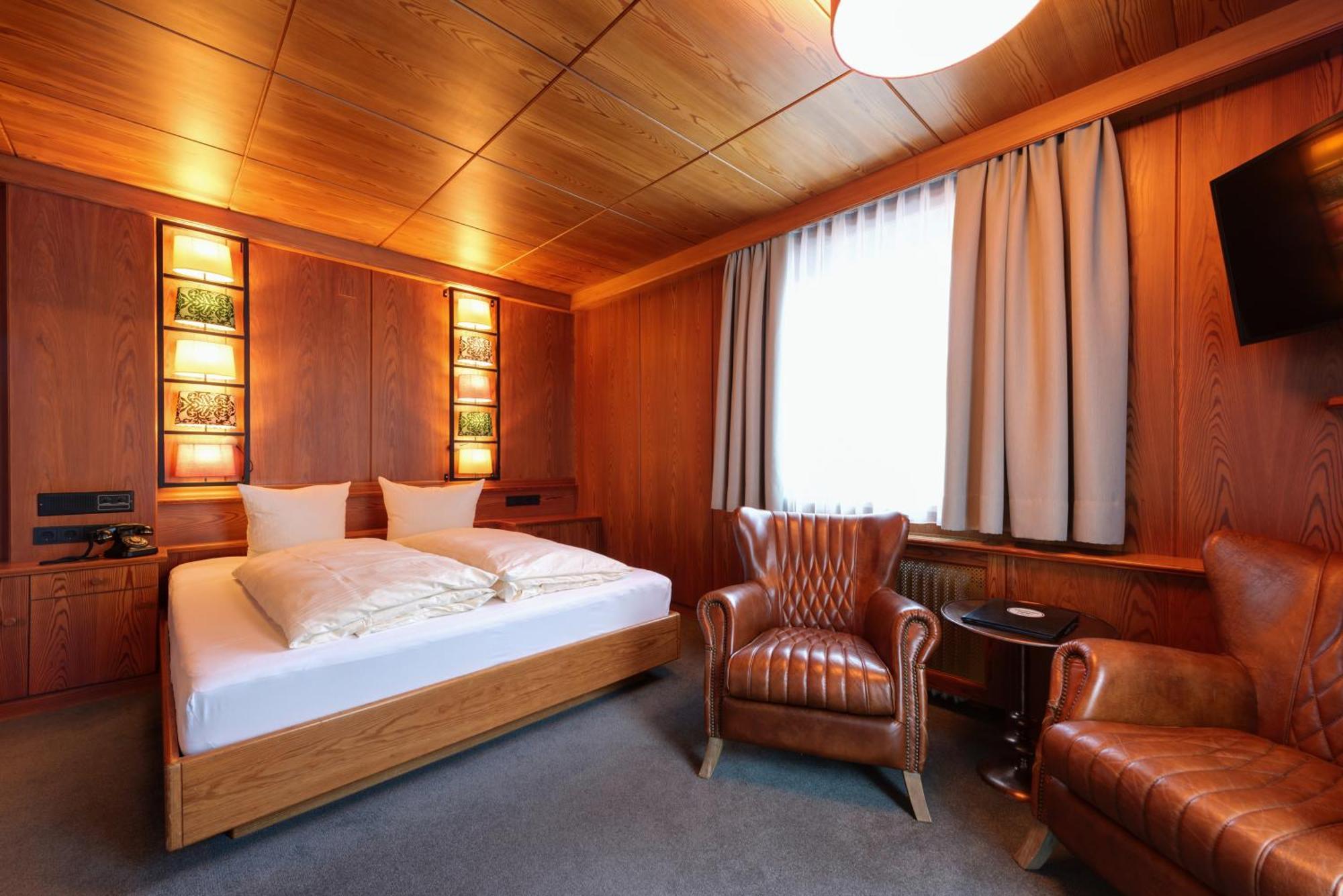 سانكت أنتون ام ارلبرغ Hotel Pension Kirchplatz الغرفة الصورة