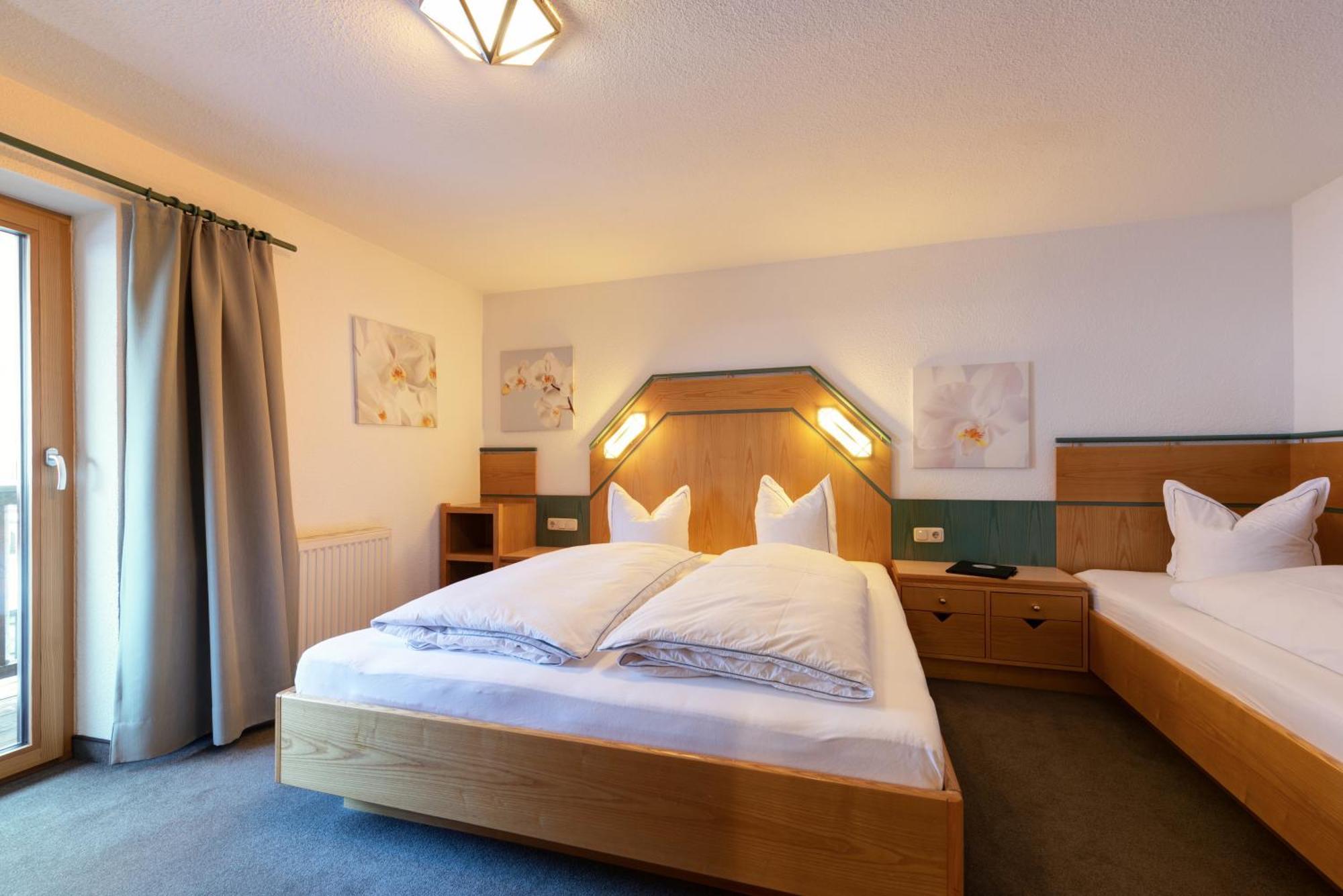 سانكت أنتون ام ارلبرغ Hotel Pension Kirchplatz الغرفة الصورة