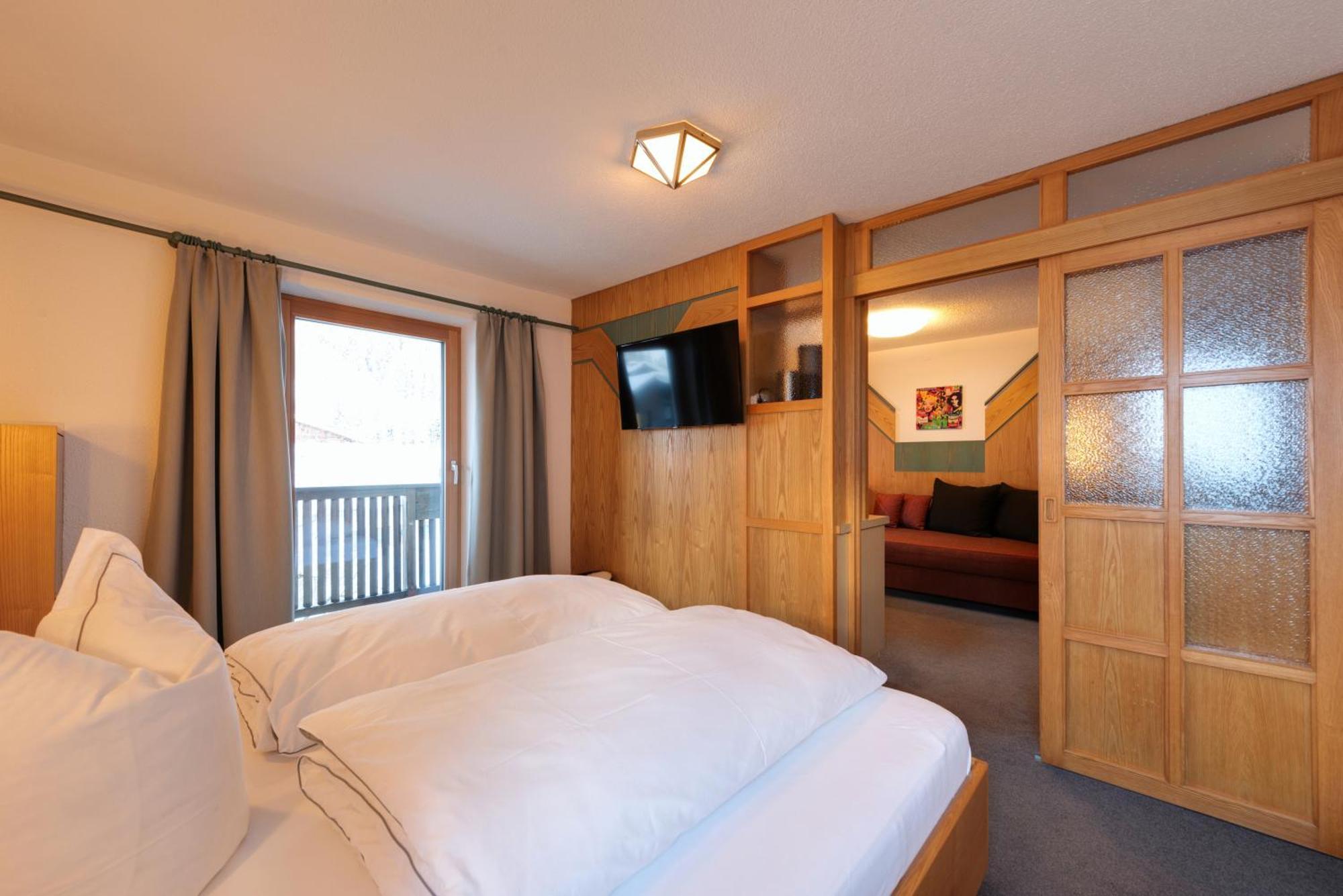 سانكت أنتون ام ارلبرغ Hotel Pension Kirchplatz الغرفة الصورة
